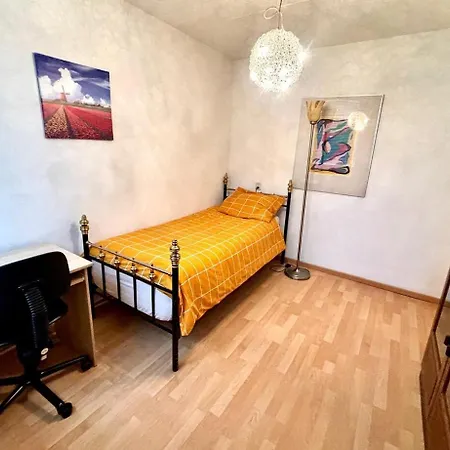 Entire Home, 3 Bedrooms Garden Strijp Within Ring *