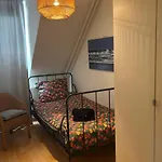 Entire Home, 3 Bedrooms Garden Strijp Within Ring Апартаменты