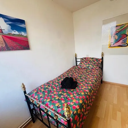 Apartment Entire Home, 3 Bedrooms Garden Strijp Within Ring Eindhoven