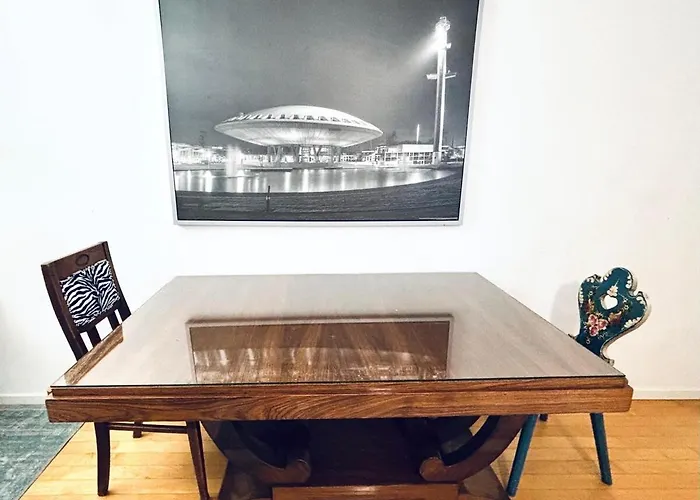 아파트 Entire Home, 3 Bedrooms Garden Strijp Within Ring *