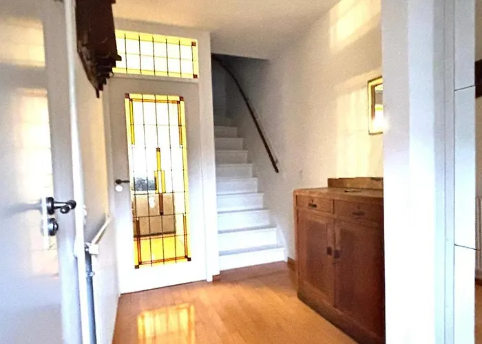 아파트 Entire Home, 3 Bedrooms Garden Strijp Within Ring